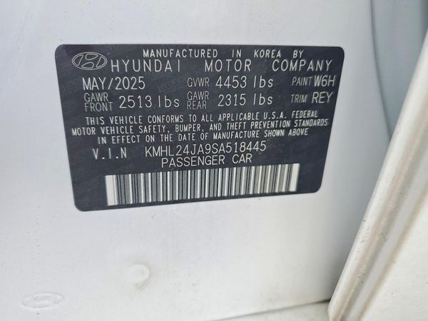 2025 HYUNDAI SONATA SE
