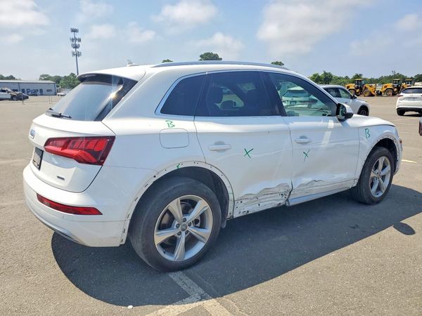 2020 AUDI Q5 quattro Premium Plus