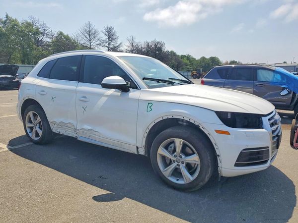 2020 AUDI Q5 quattro Premium Plus