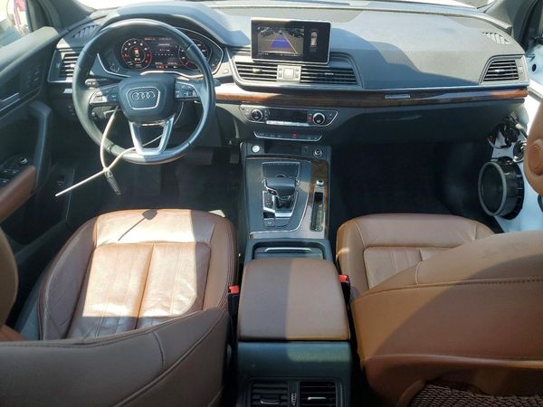 2020 AUDI Q5 quattro Premium Plus