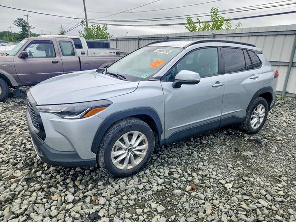 2024 TOYOTA COROLLA CROSS LE