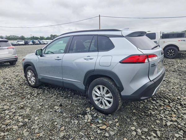 2024 TOYOTA COROLLA CROSS LE