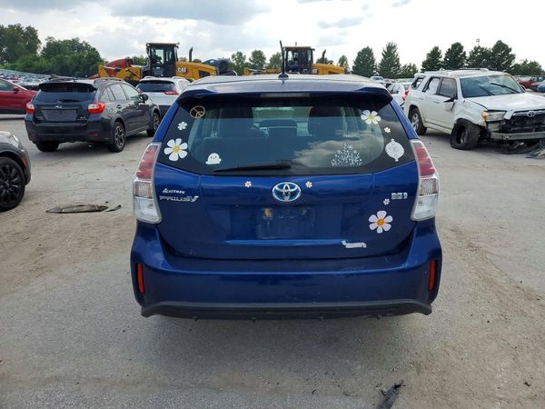 2015 TOYOTA PRIUS — DIRR