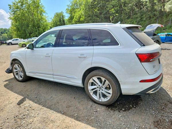 2021 AUDI Q7 quattro Premium Plus