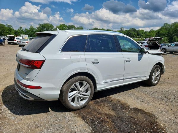 2021 AUDI Q7 quattro Premium Plus