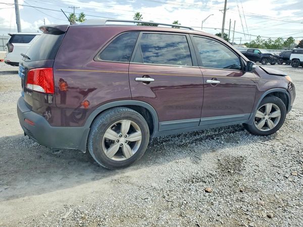 2013 KIA SORENTO EX