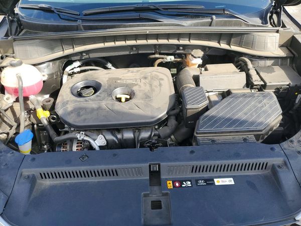 2021 HYUNDAI TUCSON SE