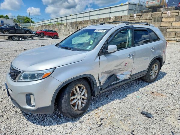 2015 KIA SORENTO GL — Front 3/4