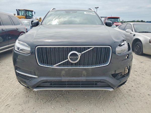2017 VOLVO XC90 Momentum