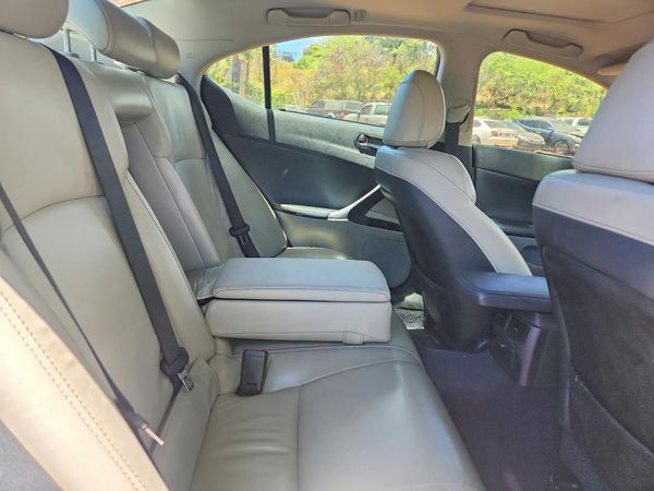 2012 LEXUS IS 250C