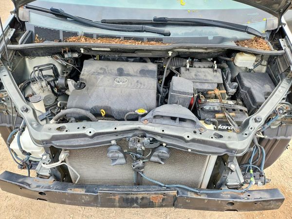 2012 TOYOTA SIENNA