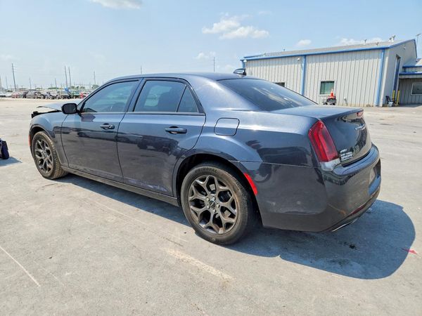 2018 CHRYSLER 300