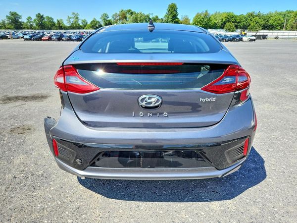2018 HYUNDAI IONIQ Limited (HEV)