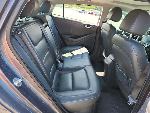 2018 HYUNDAI IONIQ Limited (HEV)