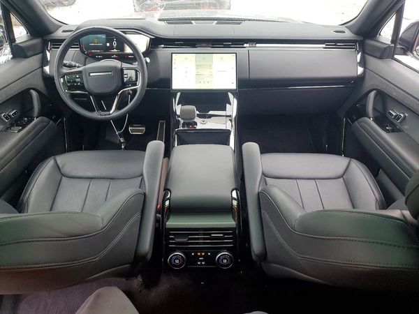 2025 LAND ROVER RANGE ROVER SPORT P530 Dynamic SE