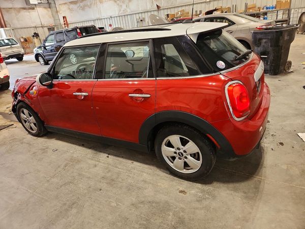 2015 MINI COOPER