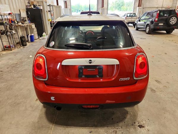 2015 MINI COOPER