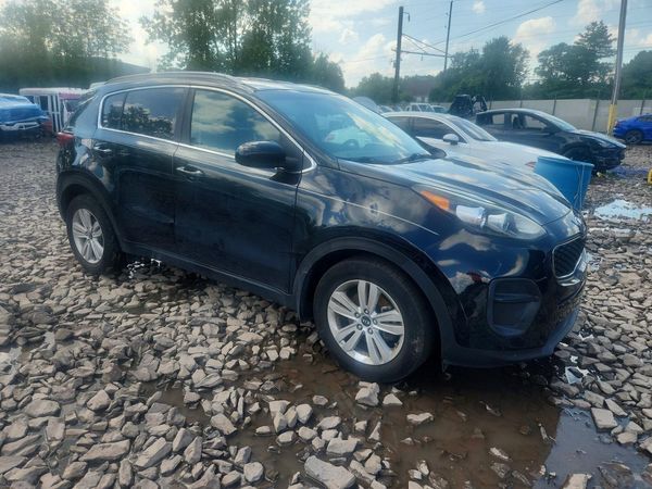 2017 KIA SPORTAGE LX