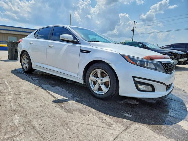 2015 KIA OPTIMA GL - Middle-low