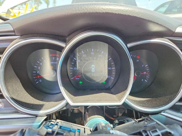 2015 KIA OPTIMA GL - Middle-low