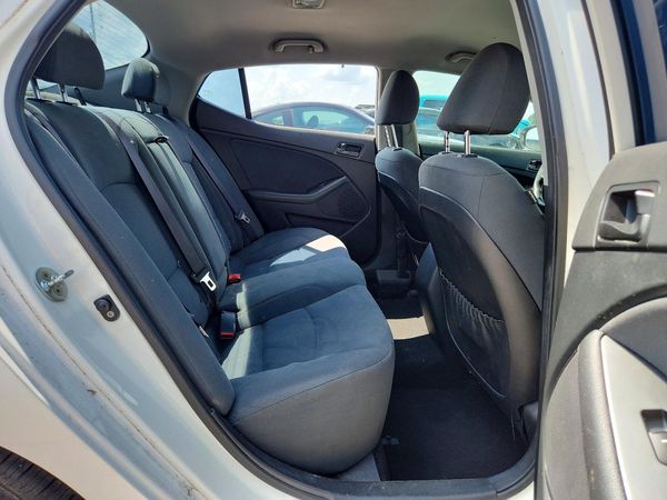 2015 KIA OPTIMA GL - Middle-low