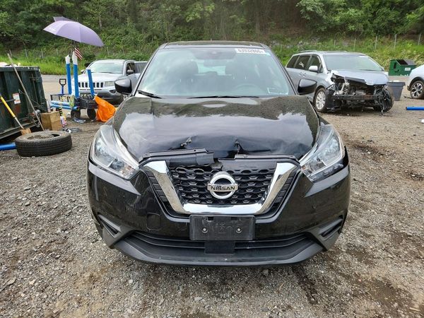 2020 NISSAN KICKS