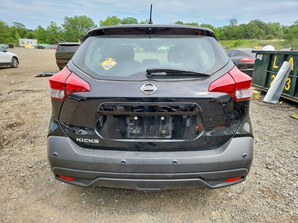 2020 NISSAN KICKS
