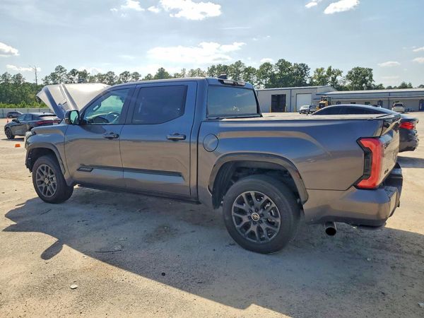 2024 TOYOTA TUNDRA