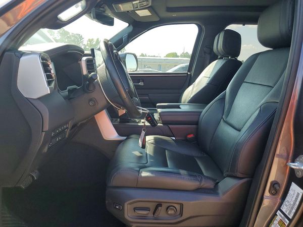 2024 TOYOTA TUNDRA