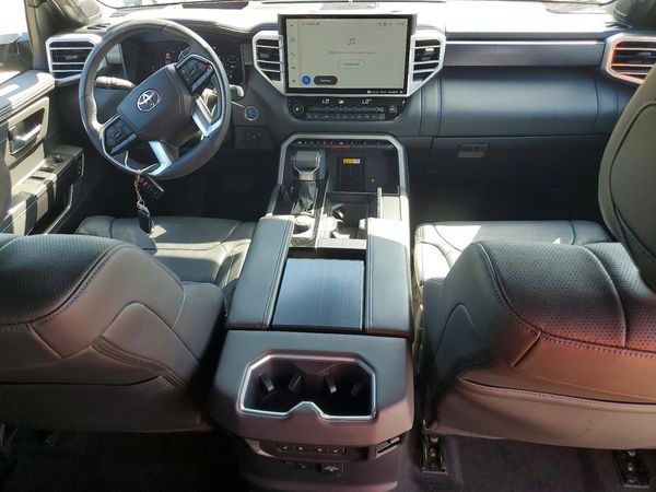 2024 TOYOTA TUNDRA