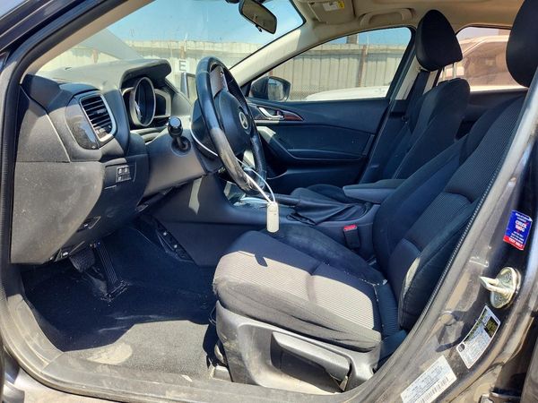 2016 MAZDA 3 Touring/GS