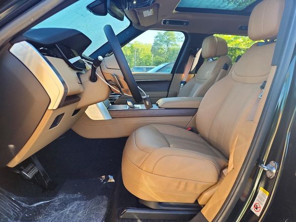 2026 LAND ROVER RANGE ROVER SE