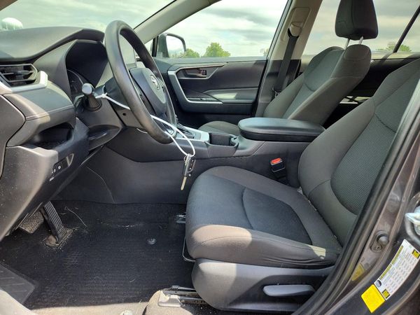 2024 TOYOTA RAV4 LE