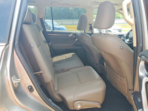 2022 LEXUS GX 460 Premium