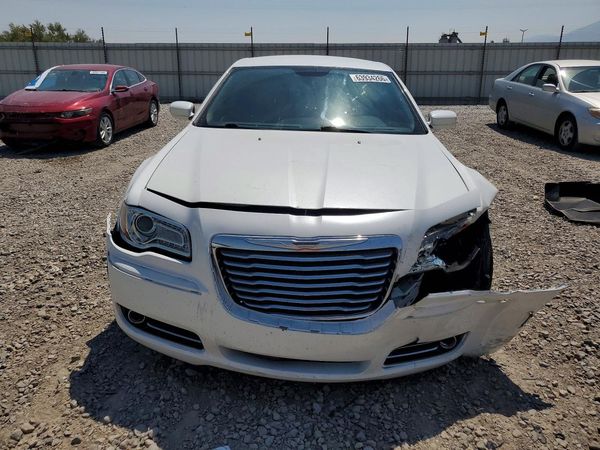 2013 CHRYSLER 300