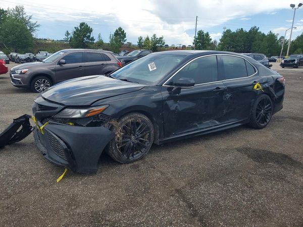 2021 TOYOTA CAMRY XSE