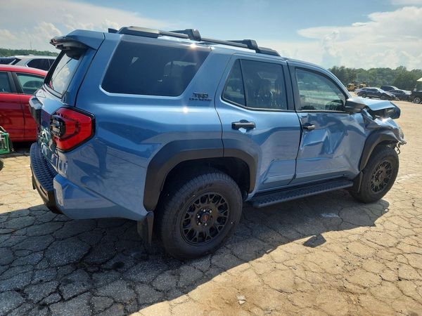 2025 TOYOTA 4RUNNER