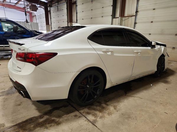 2018 ACURA TLX