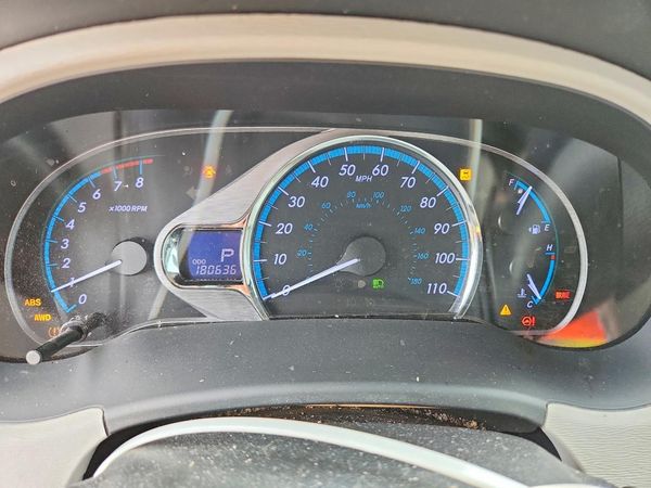 2012 TOYOTA SIENNA
