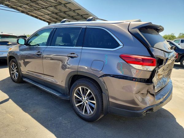 2019 TOYOTA HIGHLANDER SE/XLE