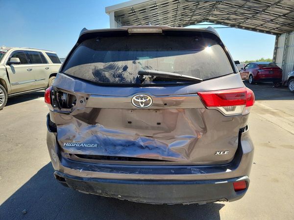 2019 TOYOTA HIGHLANDER SE/XLE