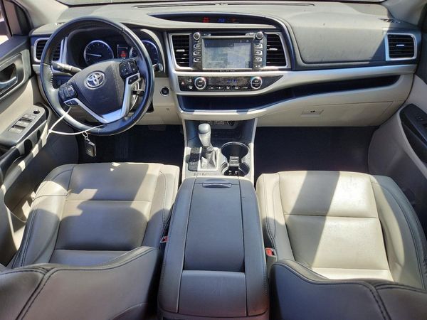 2019 TOYOTA HIGHLANDER SE/XLE