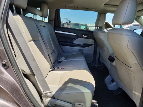 2019 TOYOTA HIGHLANDER SE/XLE