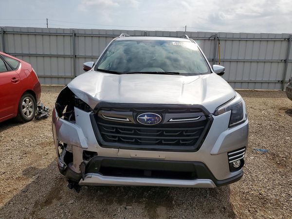 2024 SUBARU FORESTER Touring