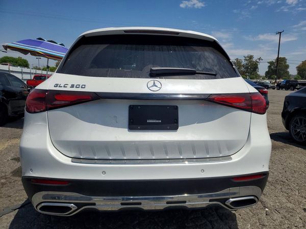 2026 MERCEDES-BENZ GLC GLC300