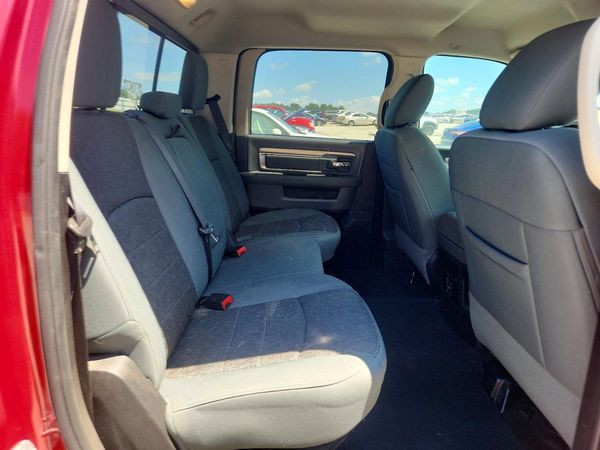 2015 RAM 1500 SLT