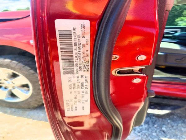 2015 RAM 1500 SLT