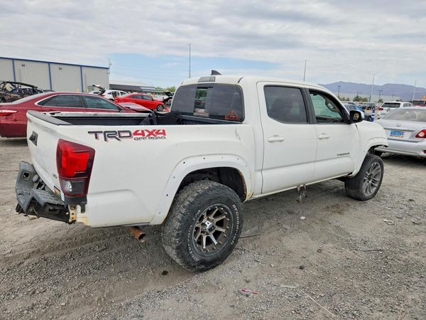2018 TOYOTA TACOMA