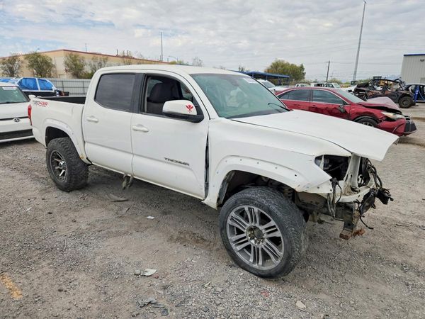 2018 TOYOTA TACOMA