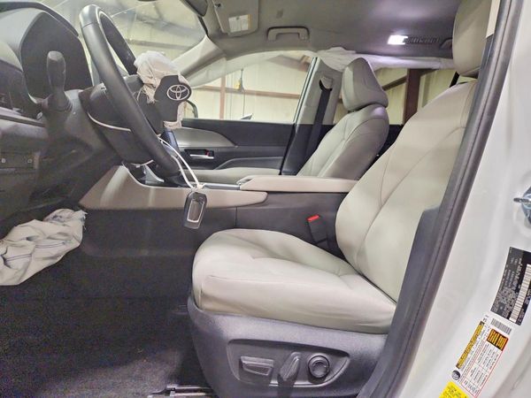 2025 TOYOTA GRAND HIGHLANDER